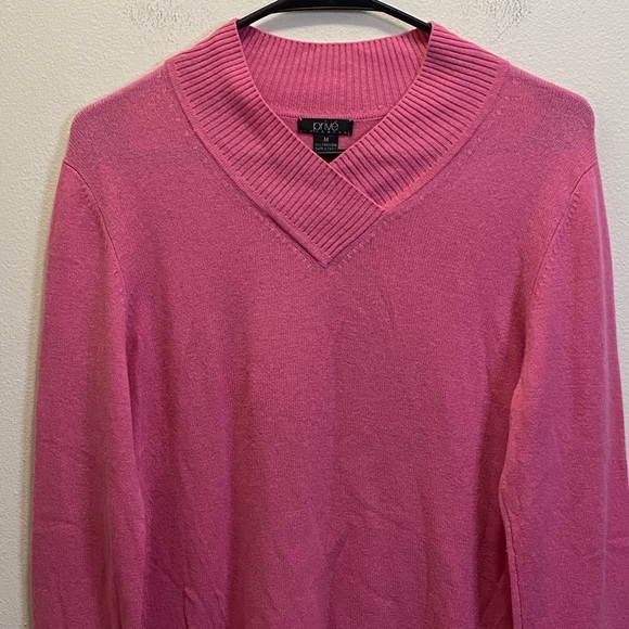 Prive Cashmere 100% cashmere v-neck sweater size M - Picture 3 of 6